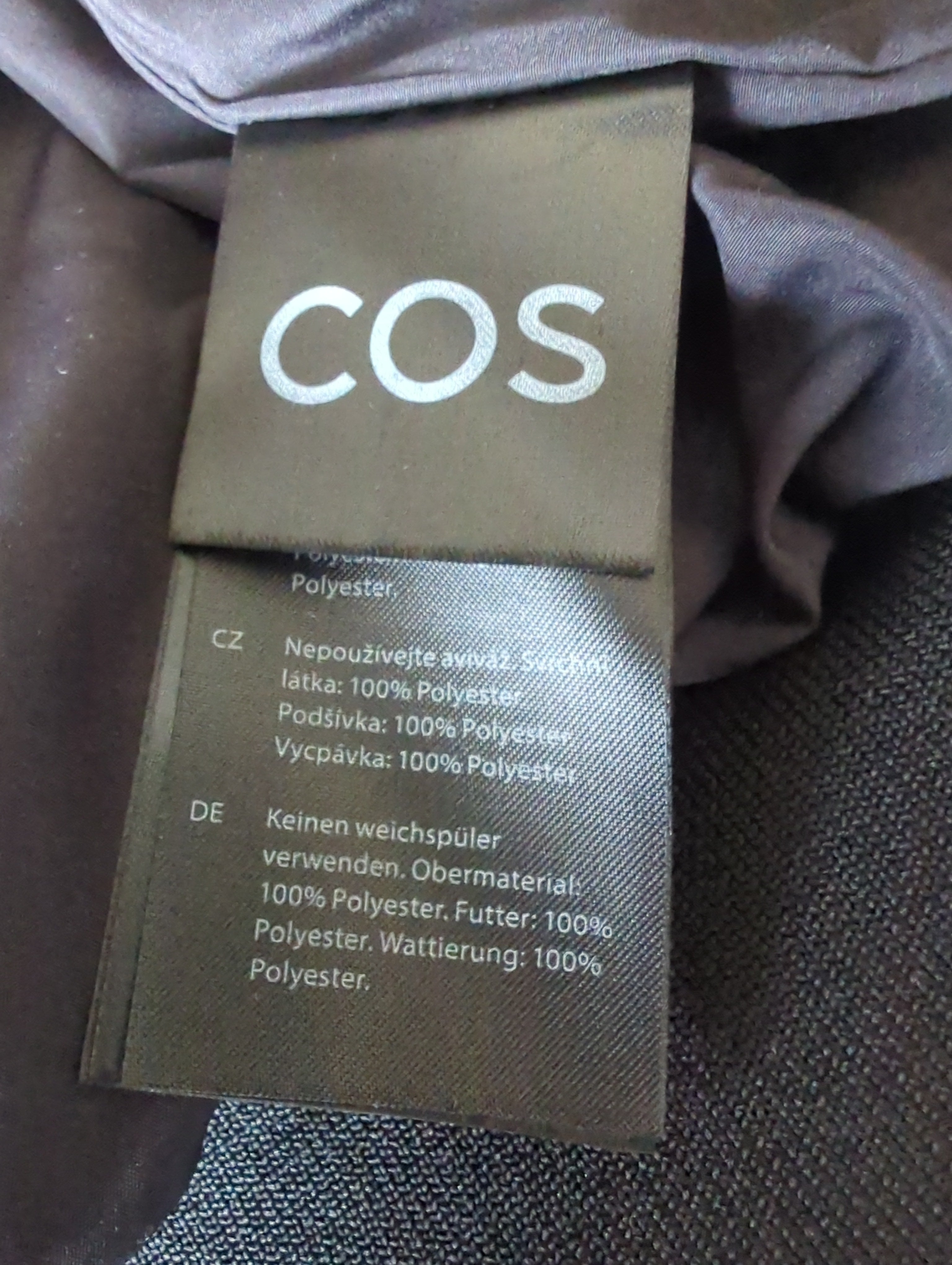 Cos striukė – bomber stiliaus, didelio siluteto